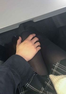免费成人黄色片