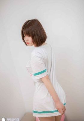 日韩美女空气刘海_超清免费观看电视剧