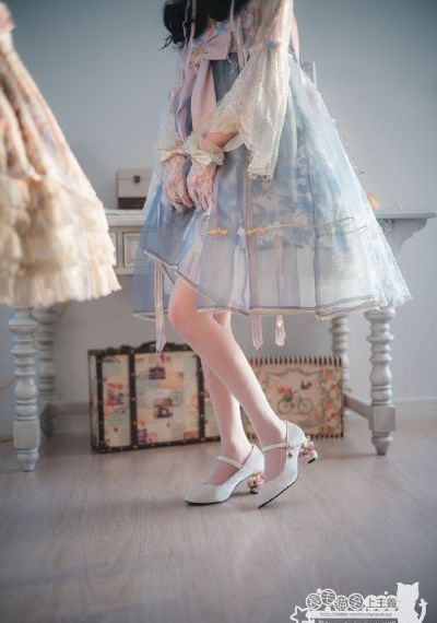 裸尼姑熟蜜桃