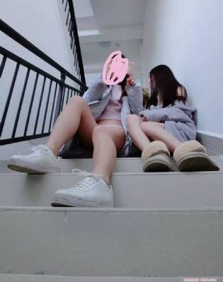 国产宝马3系灰色_高清在线视频播放