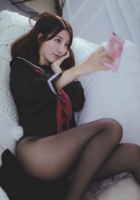 美女图片欧美长发_超清电影免费在线